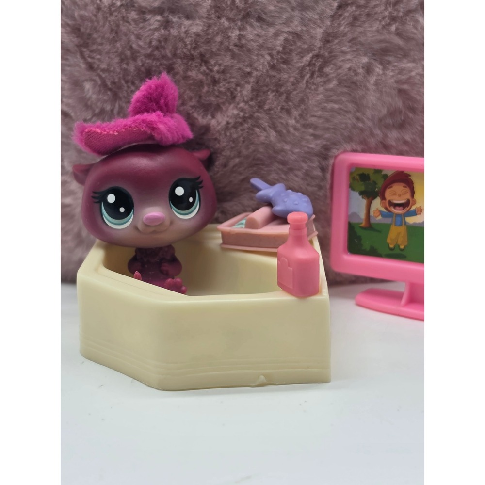 LPS Littlest Pet Shop Red Otter Trixie Otterbrook Dollhouse Furniture Bathtub l